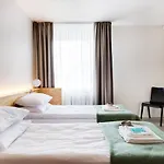 Tech Coliving&coworking Spaces Aparthotel 3*