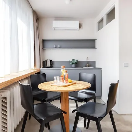 Tech Coliving&coworking Spaces Aparthotel