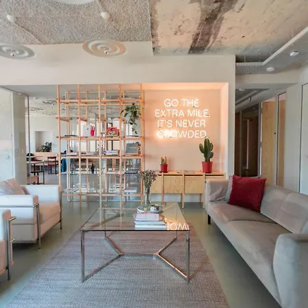 Tech Coliving&coworking Spaces Apartment *