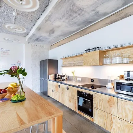 Apartament Tech Coliving&coworking Spaces *