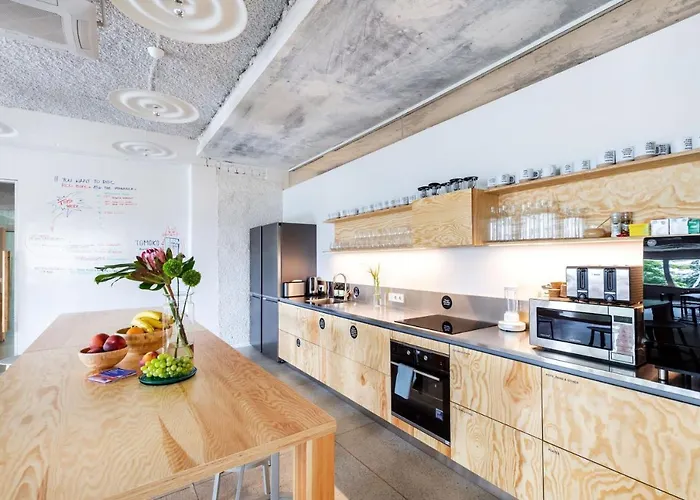 Aparthotel Tech Coliving&coworking Spaces 3*