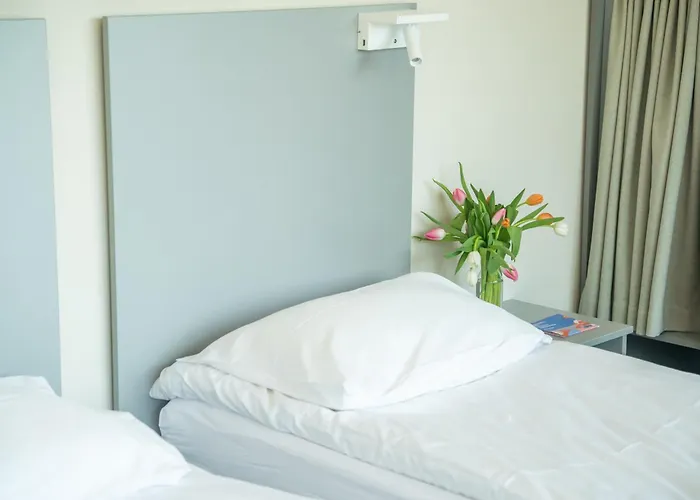 מלון דירות Tech Coliving&coworking Spaces 3*